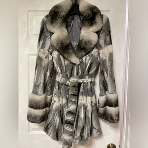 Bloomingdales/Maximilian REX RABBIT ,size L.